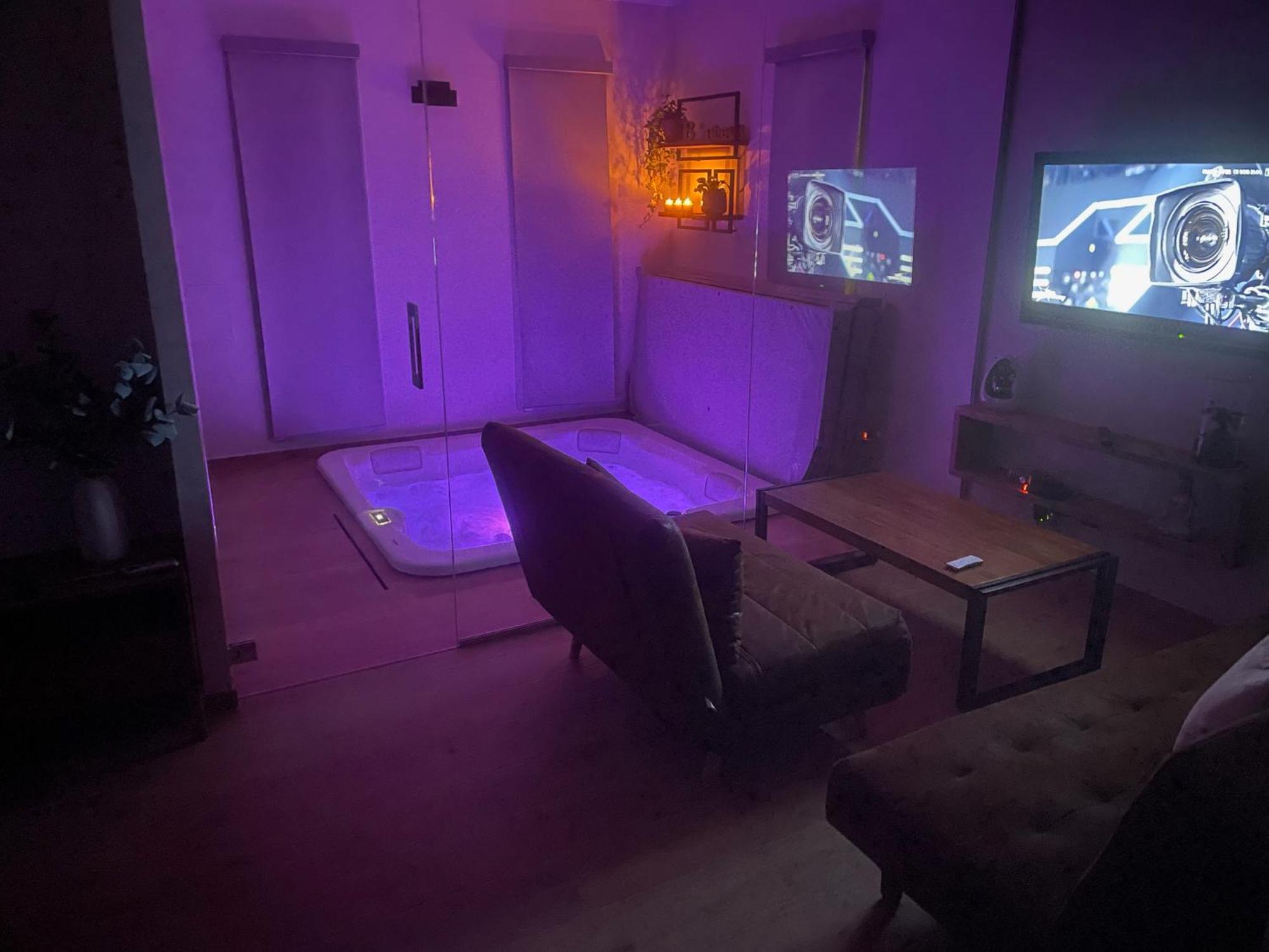 Logement Avec Jacuzzi Joucas Dış mekan fotoğraf